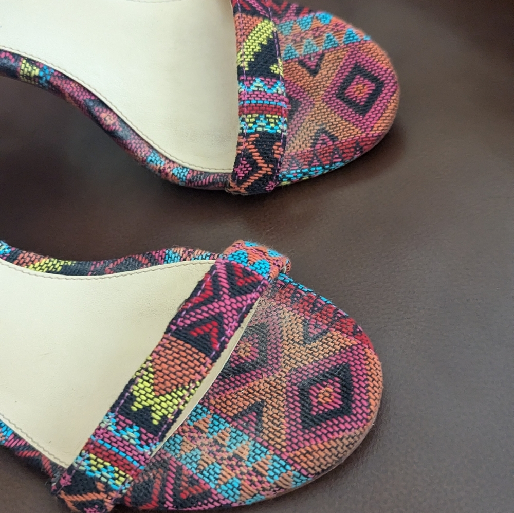 Jessica Simpson Heels For Women Size 8.5 - Picture 2 of 7